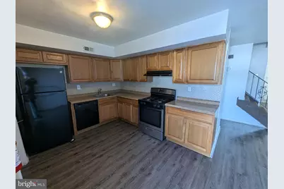 136 Colonial Square Drive, Lindenwold, NJ 08021 - Photo 3