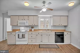 18 Henry Rd, Gibbsboro, NJ 08026 - Photo 9