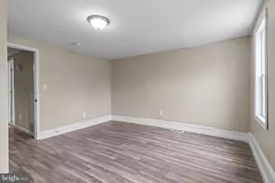 327 Mercer St, Gloucester City, NJ 08030 - Photo 11