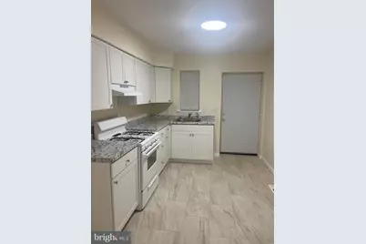 727 Berkley Street, Camden, NJ 08103 - Photo 1