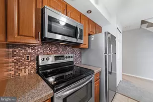 401 Park Pl Dr, Cherry Hill, NJ 08002 - Photo 9