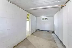 402 Austin Ave, Barrington, NJ 08007 - Photo 27