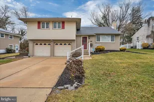 114 Weather Vane Dr, Cherry Hill, NJ 08002 - Photo 1