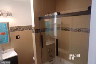 806 Princeton Ave, Camden, NJ 08103 - Photo 35