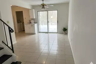 28 Magnolia Ct, Sicklerville, NJ 08081 - Photo 3