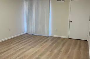 1403 Timber Creek Rd, Lindenwold, NJ 08021 - Photo 3