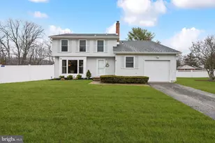 5 N Lamp Post Ln, Somerdale, NJ 08083 - Photo 1