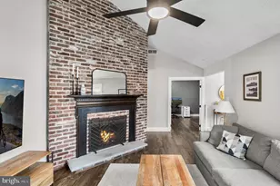 18 Embassy Ct, Cherry Hill, NJ 08002 - Photo 9