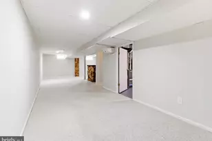 16 E Woodburn Ave, Pine Hill, NJ 08021 - Photo 11