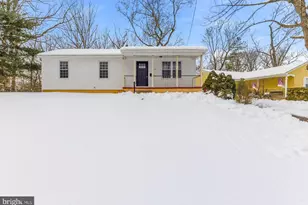 16 E Woodburn Ave, Pine Hill, NJ 08021 - Photo 1