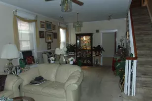 1911 S 7th St, Camden, NJ 08104 - Photo 5