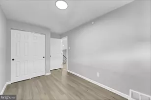 1068 Lake Shore, Camden, NJ 08104 - Photo 17