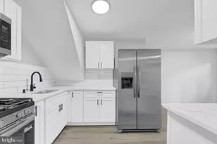 1068 Lake Shore, Camden, NJ 08104 - Photo 11