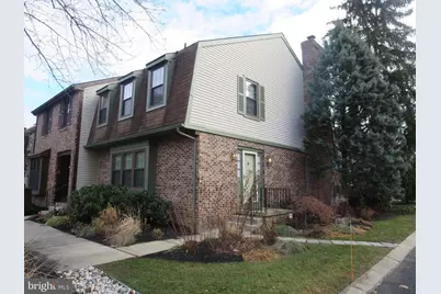 32 Crofton Cmns, Cherry Hill, NJ 08034 - Photo 1