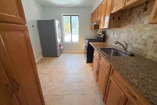 423 Sonora Ct, Gloucester Township, NJ 08081 - Photo 5