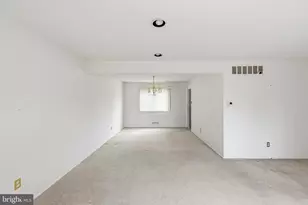 435 Valley Run Dr, Cherry Hill, NJ 08002 - Photo 9