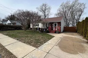 215 Cornell Ave, Stratford, NJ 08084 - Photo 1