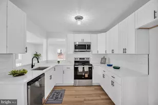 20 Parkhill Ln, Sicklerville, NJ 08081 - Photo 9