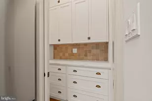 53 E Collingswood Ave, Haddon Township, NJ 08107 - Photo 9