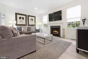 28 Gainsboro Dr, Berlin, NJ 08091 - Photo 5