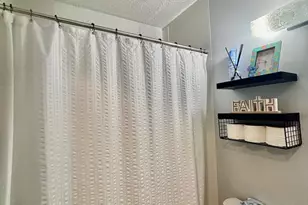 570 Line St, Camden, NJ 08103 - Photo 39