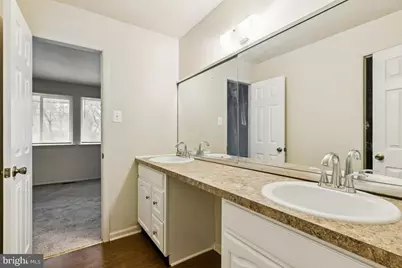 827 E Elm Avenue, Lindenwold, NJ 08021 - Photo 21