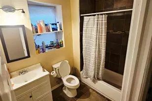 546 Walnut St, Camden, NJ 08103 - Photo 3