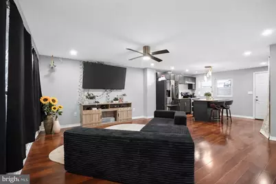 817 Tulip Street, Camden, NJ 08104 - Photo 3