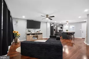 817 Tulip St, Camden, NJ 08104 - Photo 3