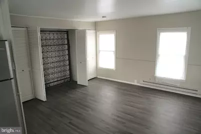 410 Monmouth Street, Gloucester City, NJ 08030 - Photo 3