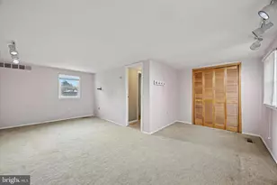 13 Park Dr, Bellmawr, NJ 08031 - Photo 9