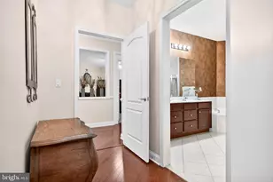 137 Plaza Grande, Cherry Hill, NJ 08002 - Photo 11