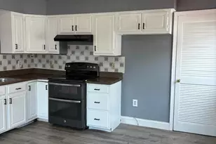 8249 Eden Ln, Pennsauken, NJ 08110 - Photo 7