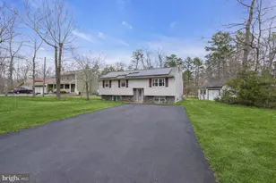 1080 Pederson Blvd, Waterford Township, NJ 08004 - Photo 5