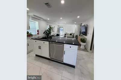 602 N 34th Street, Camden, NJ 08105 - Photo 7