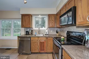 8 Battery Hill Dr, Voorhees, NJ 08043 - Photo 15