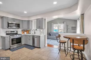 39 Country Club Rd, Pine Hill, NJ 08021 - Photo 9