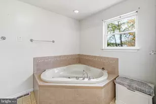 307 Hialeah Dr, Cherry Hill, NJ 08002 - Photo 23