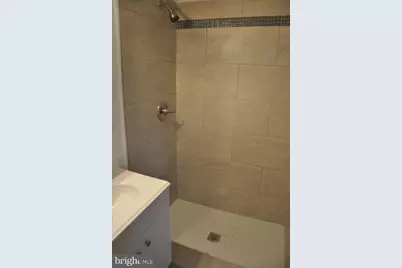 402 Sussex House #402, Cherry Hill, NJ 08034 - Photo 5