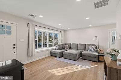 225 Pennsylvania Avenue, Clementon, NJ 08021 - Photo 3