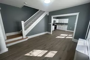 1352 Carl Miller Blvd, Camden, NJ 08104 - Photo 3