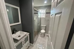 1352 Carl Miller Blvd, Camden, NJ 08104 - Photo 15