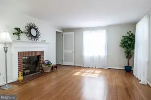 105 Deerfield Dr, Cherry Hill, NJ 08034 - Photo 11