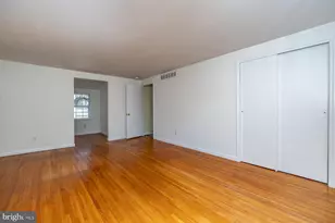 105 Deerfield Dr, Cherry Hill, NJ 08034 - Photo 23