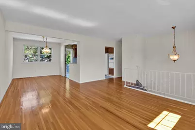 131 Middlesex Avenue, Voorhees, NJ 08043 - Photo 9