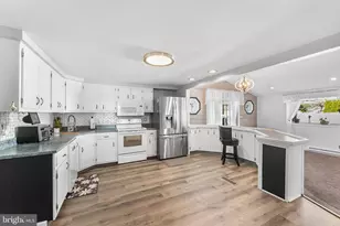 8201 Weymouth Dr, Pennsauken, NJ 08109 - Photo 11