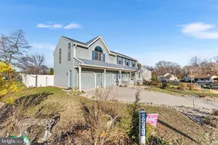 8201 Weymouth Dr, Pennsauken, NJ 08109 - Photo 3