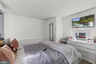 111 E Hemmings Way, Lawnside, NJ 08045 - Photo 27