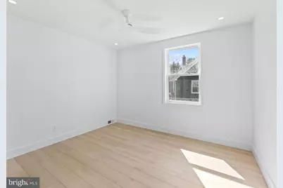 300 W Holly Avenue, Oaklyn, NJ 08107 - Photo 17