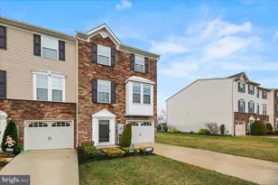 56 Village Green Ln, Sicklerville, NJ 08081 - Photo 3